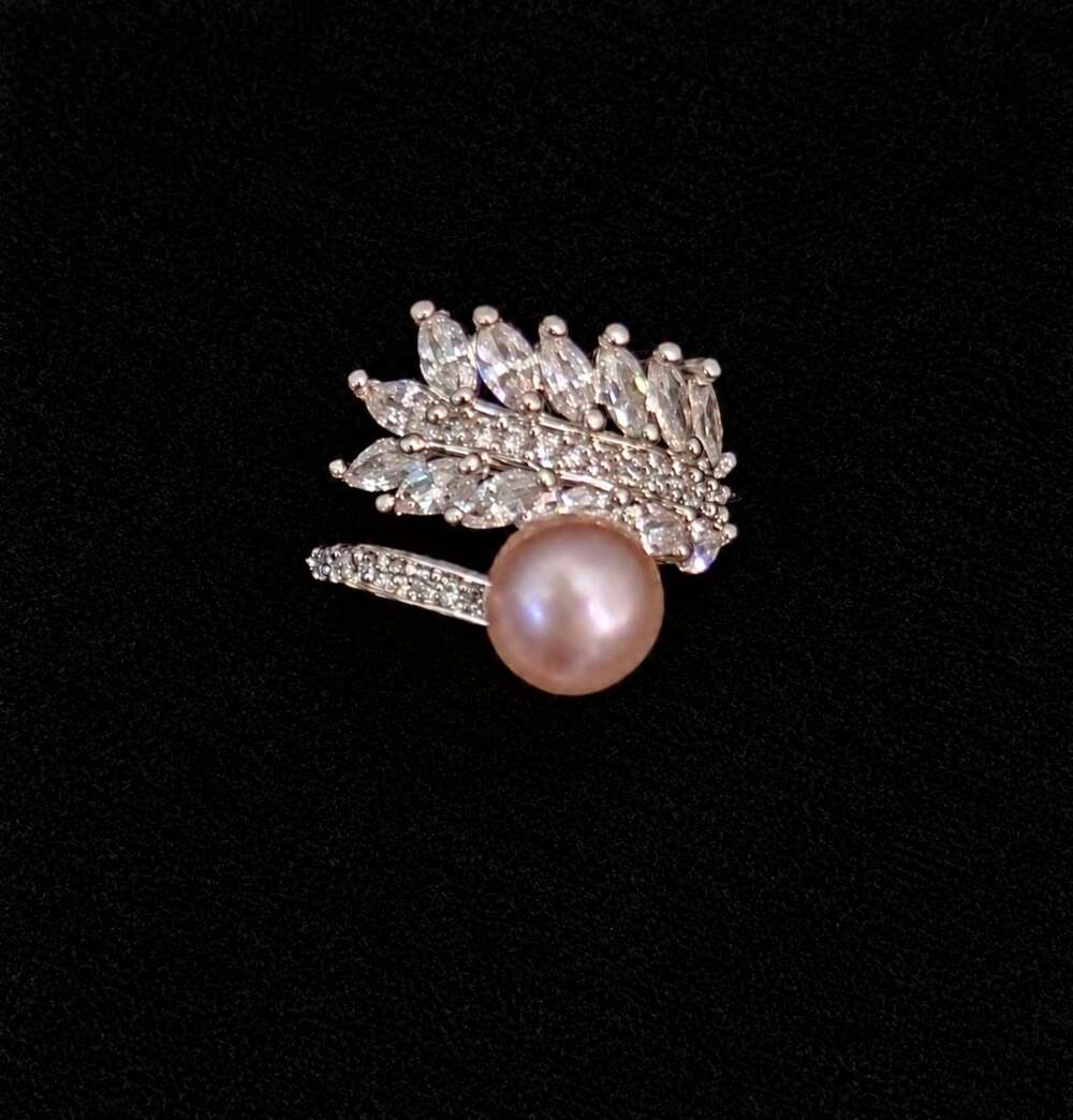 925 Sterling Silver Feather Design Ring with Pearl and Cubic Zirconia